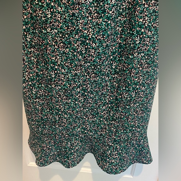 🌸 LOFT Outlet Green Floral Midi Dress - Size 16 NWOT - Flowy & Feminine 🌿 - Picture 4 of 7